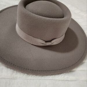 NWT Gray felt flat brim hat